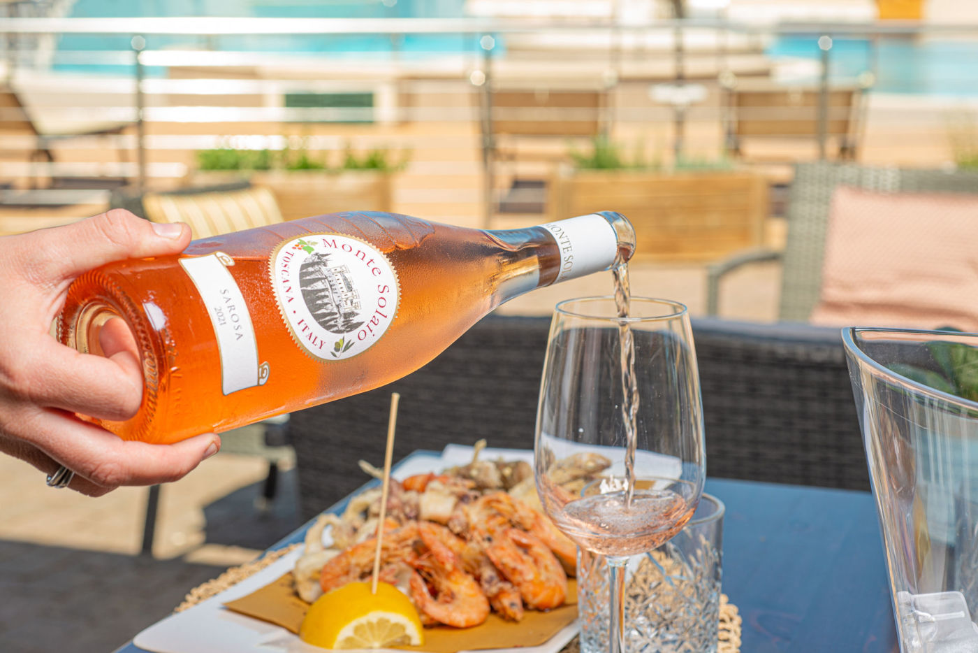 Follonica Mare: Delizie gastronomiche e tesori culturali della Toscana